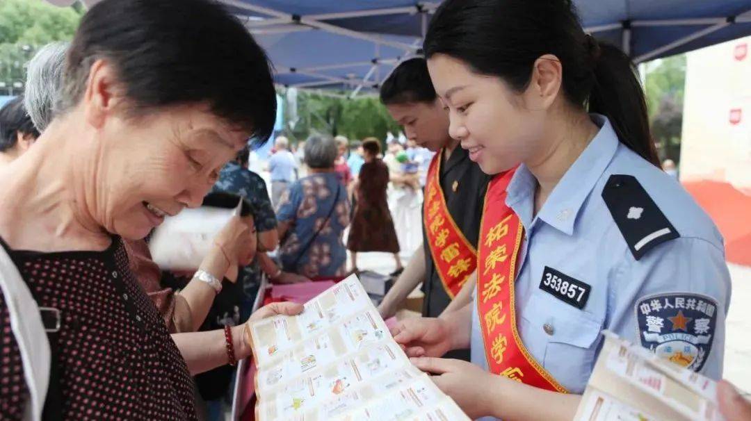 澳门六开彩天天正版资料查询>海南这场新闻发布会透露，琼沪合作很多很深……  第2张